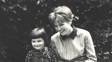 Pavlína Poízková s maminkou na archivním snímku