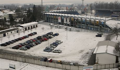 U parkovit ped fotbalovým stadionem Dynama pibude tabule ukazující poet...