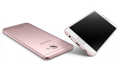 Samsung Galaxy C7 Pro je phablet stední tídy