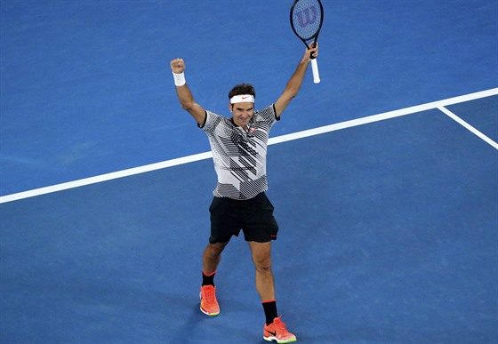 výcarský tenista Roger Federer se raduje z postupu do semifinále Australian...