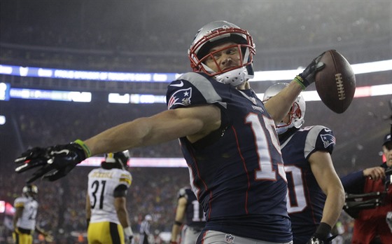 Chris Hogan z New England Patriots v akci