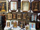 Prodej kopií zázraného obrázku Panny Marie z 16. století neme chybt.