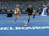 Lucie afov s Bethani Mattekovou-Sandsovou na oslavu titulu z Australian...