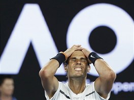 Rafael Nadal slav postup do finle Australian Open.