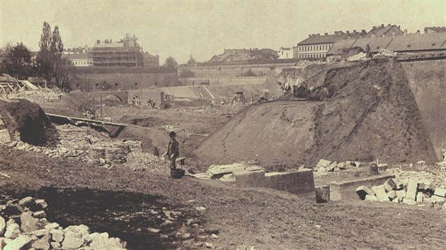 Bourn hradeb olomouck pevnosti v roce 1895 na dnen td Svobody.