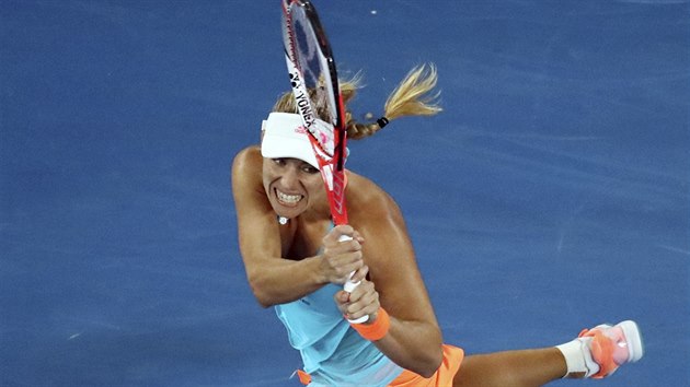 Angelique Kerberov a jej bekhend v osmifinle Australian Open.