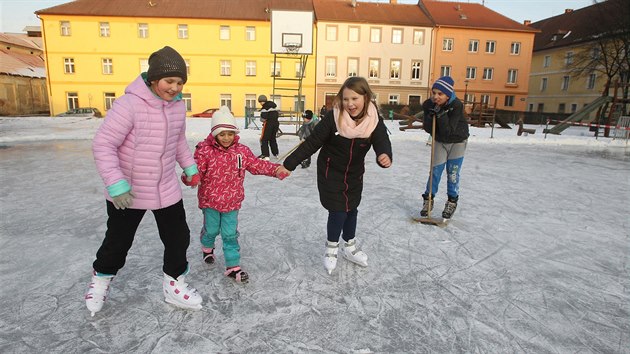 Bruslen na dtskm hiti v Terezn.