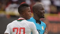 Keita Balde (vlevo) ze Senegalu chválí brankáře Khadima N´Diayeho. Keita Balde (vlevo) ze Senegalu chválí brankáře Khadima N´Diayeho.