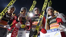 Polský tým ve složení (zleva) Maciej Kot, Piotr Žyla, Dawid Kubacki a Kamil... Polský tým ve složení (zleva) Maciej Kot, Piotr Žyla, Dawid Kubacki a Kamil...
