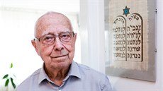 Pavel Fried strávil za války jako Žid tři roky v ghettu v Terezíně. Jeho sestra... Pavel Fried strávil za války jako Žid tři roky v ghettu v Terezíně. Jeho sestra...