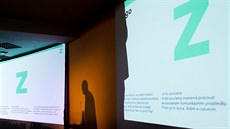 Jan Slovák představil na sjezdu Strany zelených v Hradci Králové logo volební... Jan Slovák představil na sjezdu Strany zelených v Hradci Králové logo volební...