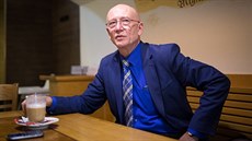 Jan Fíla zažil i doby, kdy na tanec neměl příliš času a vedl textilní firmu.... Jan Fíla zažil i doby, kdy na tanec neměl příliš času a vedl textilní firmu....