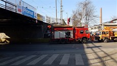 Náklaďák poškodil trolej v podjezdu u Výstaviště, tramvaje jezdily jinudy. Náklaďák poškodil trolej v podjezdu u Výstaviště, tramvaje jezdily jinudy.
