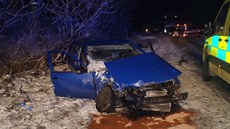 Při nehodě dvou automobilů na náledí na Klatovsku se zranilo šest lidí. (24.... Při nehodě dvou automobilů na náledí na Klatovsku se zranilo šest lidí. (24....