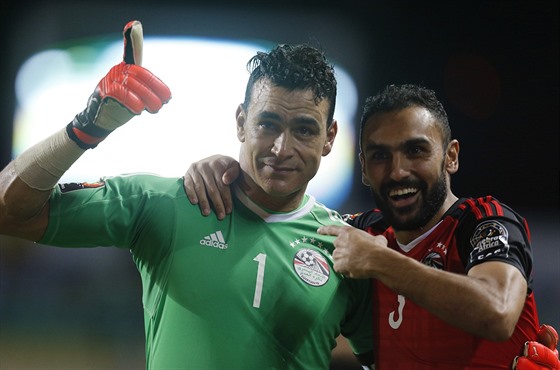 DOJATÝ HRDINA. Essam El Hadarí, branká Egypta slaví postup do finále Afrického...