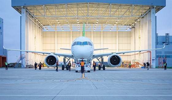 ínské dopravní letadlo Comac C919 od spolenosti Commercial Aircraft...