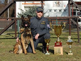 Pes Quantus a psovod Roman Vala - Misti republiky celn sprvy 2016 