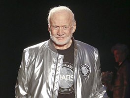 KOLEKCE NA MARS. Bývalý astronaut Buzz Aldrin, který v roce 1969 jako druhý...