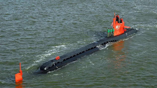 Ponorka NR-1 p zptnm chodu na hladin (2007)