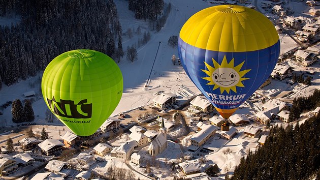 Fiesta balonovho ltn se v rakouskm stedisku Filzmoos kon u osmm rokem. Nad zasnen Alpy vzltalo celkem tyicet balon z rznch evropskch zem.