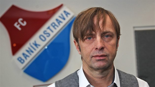Vclav Brabec v kanceli majitele fotbalovho Banku Ostrava