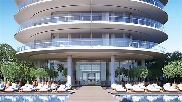 Tenista investoval tak v Miami Beach, kde koupil byt v rezidennm projektu Eighty Seven Park, kter navrhl tak architekt Renzo Piano. 

