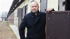 Šéf dostihového spolku Martin Korba slibuje, že se závodiště bude zlepšovat po... Šéf dostihového spolku Martin Korba slibuje, že se závodiště bude zlepšovat po...