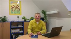 Ředitel Domu dětí a mládeže v Uherském Brodě Aleš Řezníček. Ředitel Domu dětí a mládeže v Uherském Brodě Aleš Řezníček.
