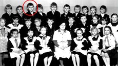 Vladimir Kličko (v kroužku) na dobové fotografii, kdy mu mohlo být kolem devíti... Vladimir Kličko (v kroužku) na dobové fotografii, kdy mu mohlo být kolem devíti...