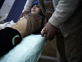 Chlapec zrann v Mosulu pi toku, kter IS podnikl pomoc dronu naloenho...