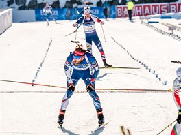 Michal lesingr (vpedu) v cli hromadnho zvodu na MS v Hochfilzenu.