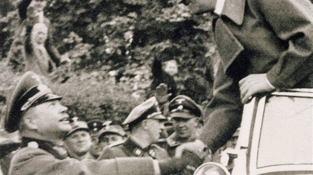 Guderianv vztah s Hitlerem byl komplikovan.