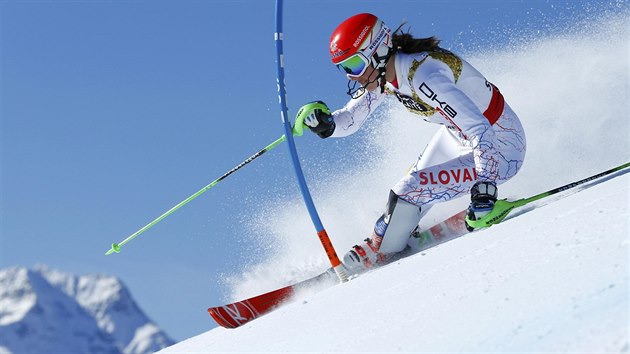Slovensk  lyaka Petra Vlhov na trati slalomu na MS ve Svatm Moici.