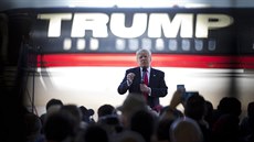 Donald Trump mohl během voleb těžit z přízně krajně pravicových hnutí z... Donald Trump mohl během voleb těžit z přízně krajně pravicových hnutí z...