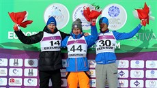 TŘI NEJLEPŠÍ. Vítězslav Hornig (uprostřed) vyhrál na Evropském zimním... TŘI NEJLEPŠÍ. Vítězslav Hornig (uprostřed) vyhrál na Evropském zimním...