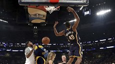 Glenn Robinson III. z Indiany zasmeoval pes Paula George, maskota Boomera a...