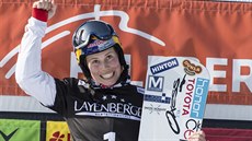 Snowboardkrosaka Eva Samková slaví triumf v nmeckém Feldbergu.