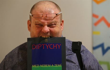 Chebský rodák Ladislav olc zaujal svými Diptychy, dvojicemi fotek s píbhem v...