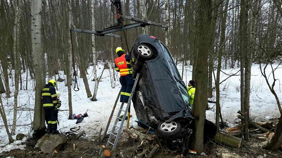 Tragická dopravní nehoda u Dolních Niv na Sokolovsku.