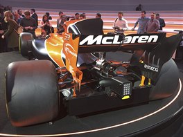 Tm McLaren pedstavuje monopost formule 1 pro sezonu 2017.