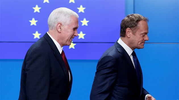 Americk viceprezident Mike Pence se v Bruselu setkal s pedsedou Evropsk rady Donaldem Tuskem. (20. 2. 2017)