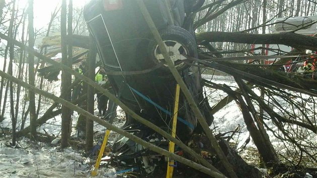 Tragick dopravn nehoda u Dolnch Niv na Sokolovsku.