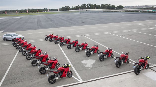 Otestovali jsme Ducati Supersport.