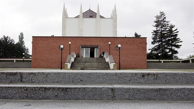 Krematorium v Brn funguje od roku 1930. Za jeho
podobou stoj vznamn architekt Arnot Wiesner.
