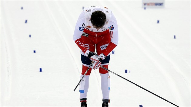 Norsk lya Emil Iversen dobhl do cle sprintu dvojic se zlomenou hlkou.