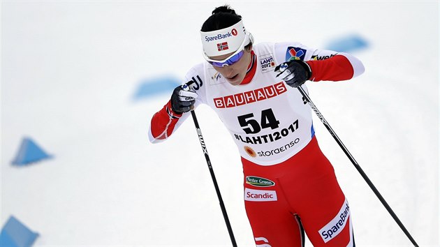 Norsk hvzda Marit Bjrgenov na desetikilometrov trati klasickou technikou na mistrovstv svta v Lahti