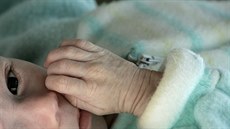 Čtyřměsíční dítě s HIV na infekčním oddělení jedné z moskevských nemocnic.... Čtyřměsíční dítě s HIV na infekčním oddělení jedné z moskevských nemocnic....