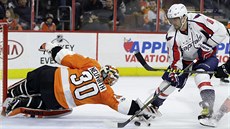 Michal Neuvirth v dresu Philadelphie. 