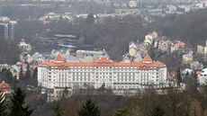 Součástí městské památkové rezervace v Karlových Varech budou i lázeňské lesy.... Součástí městské památkové rezervace v Karlových Varech budou i lázeňské lesy....