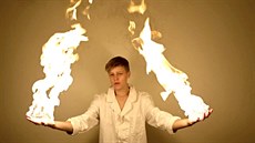 Do finále poslal Dominik Ješ snímek Dobrého chemika oheň nepálí. Modelem, který... Do finále poslal Dominik Ješ snímek Dobrého chemika oheň nepálí. Modelem, který...